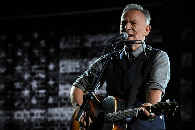 Bruce Springsteen Defines Patriotism as Holding America Accountable — and Takes Aim at Trump