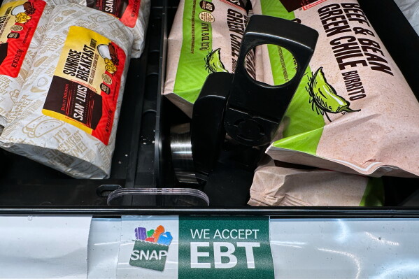 Trump Administration's SNAP Sting Operation Strips Food Access from Majority-Latino Bronx Neighborhood — Over Less Than $3