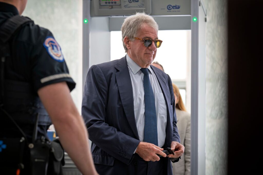 House Votes Unanimously to Hold Billionaire Leon Black in Contempt Over Epstein Investigation