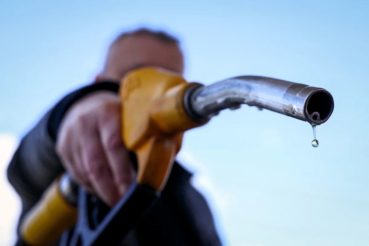 Trump Floats Keeping Iranian Oil as U.S. War Drags On, Gas Prices Surpass $4 a Gallon