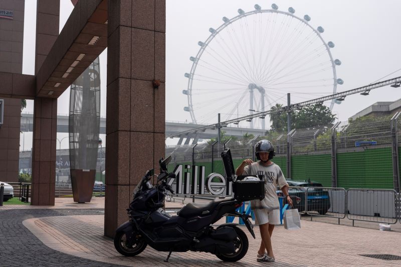 Singapore Tops Global Pollution Charts as Indonesian Fires and El Niño Combine to Choke the City-State